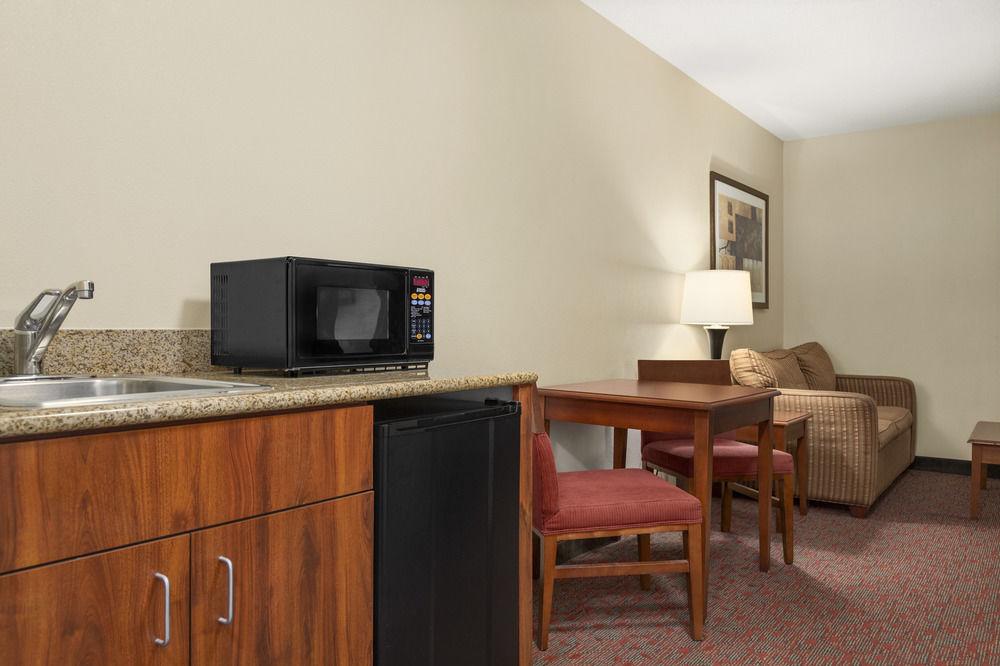 Hampton Inn Potomac Mills Woodbridge Eksteriør bilde