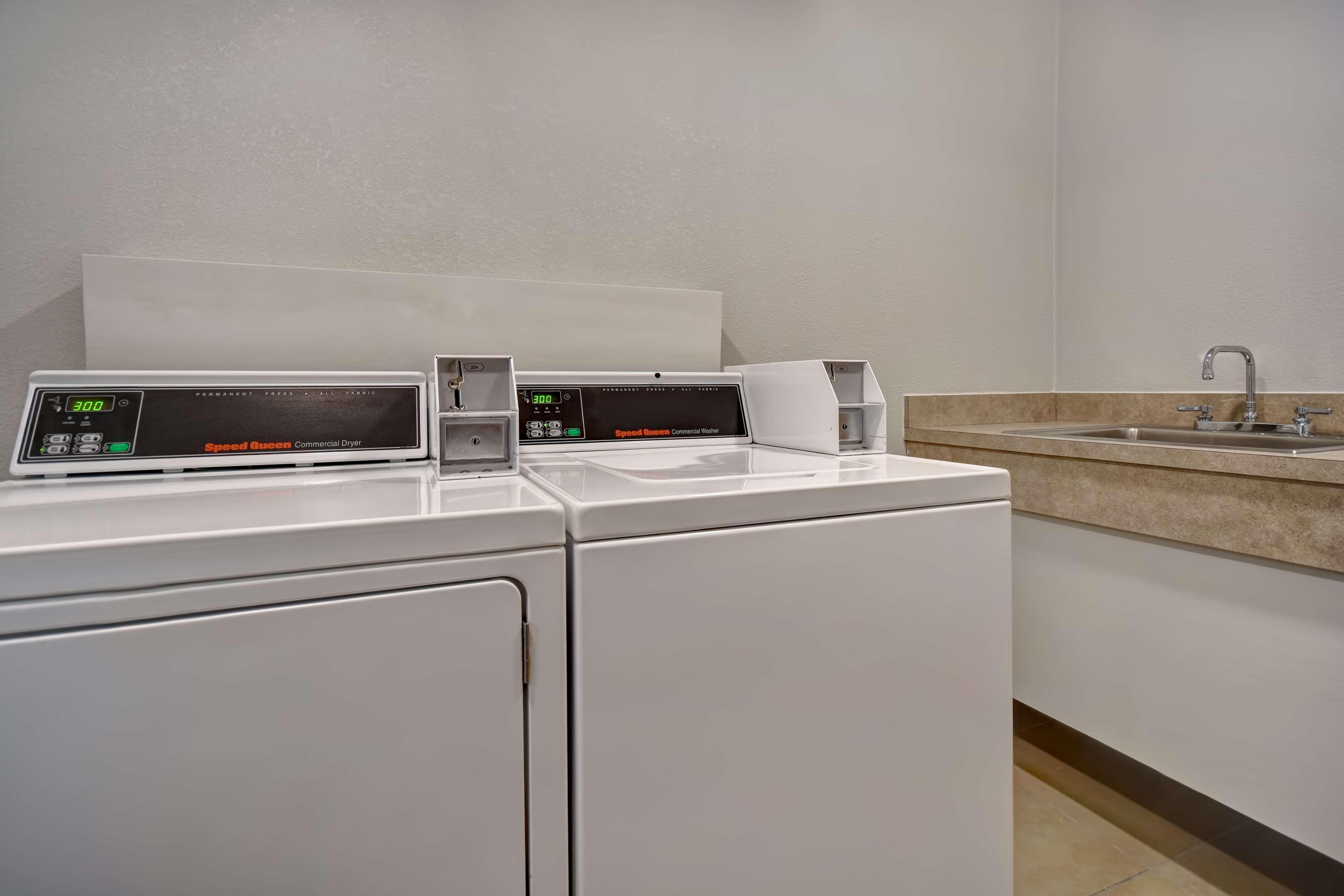 Hampton Inn Potomac Mills Woodbridge Eksteriør bilde