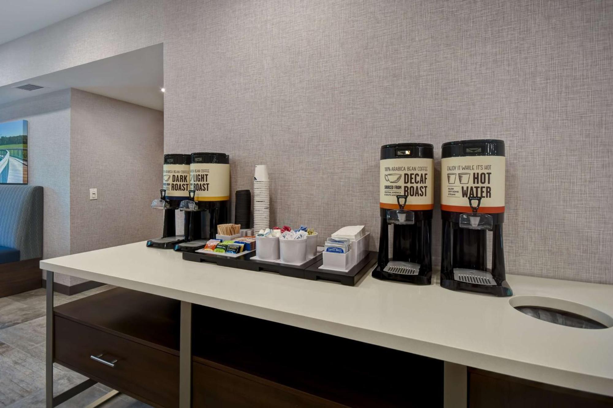Hampton Inn Potomac Mills Woodbridge Eksteriør bilde