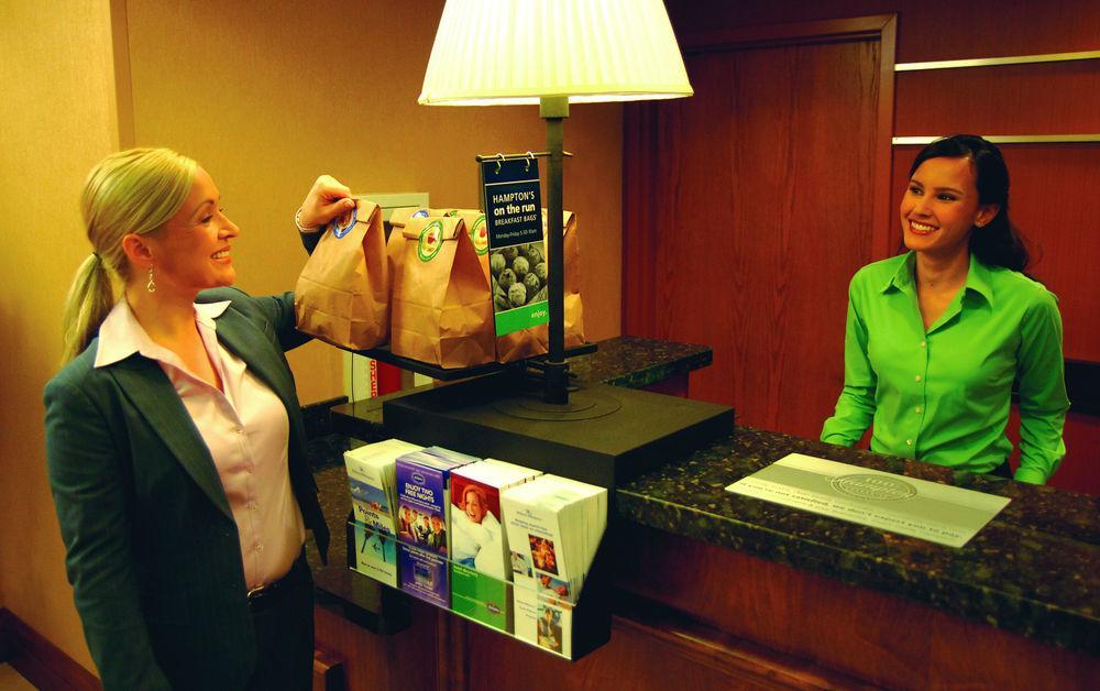 Hampton Inn Potomac Mills Woodbridge Eksteriør bilde