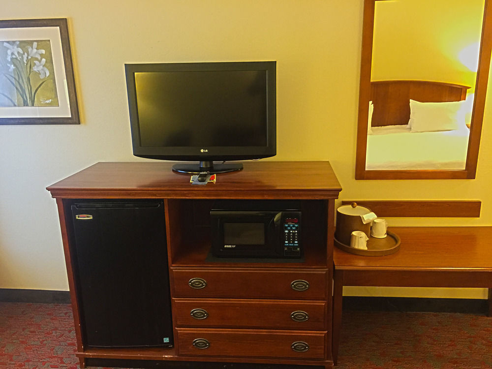 Hampton Inn Potomac Mills Woodbridge Eksteriør bilde