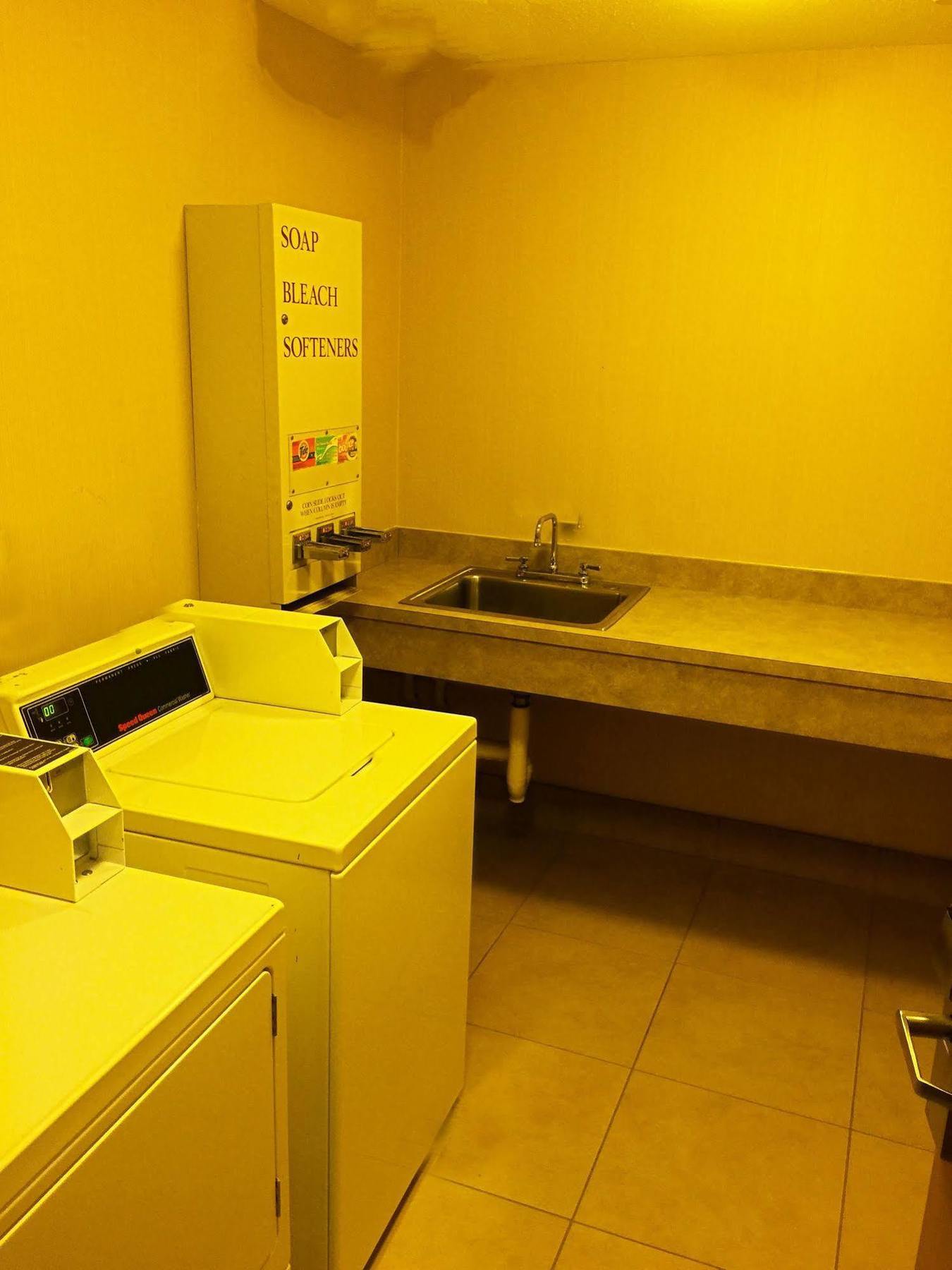 Hampton Inn Potomac Mills Woodbridge Eksteriør bilde